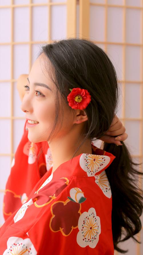 特警性侵女生