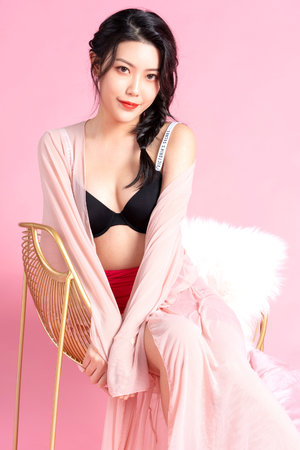 廖京生吻戏